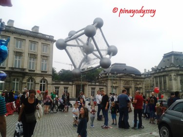 The Atomium balloon