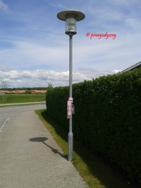 I thought I lost my scarf forever, but someone found it and tied it to a lightpost. :)