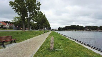 Walking along river Glomma