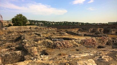Ruins at the back of the castle