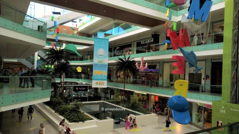 Metro Mall - the meet up place