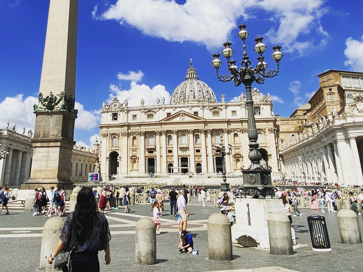 VATICAN CITY STATE: Visiting the Vatican Museums and St. Peter's