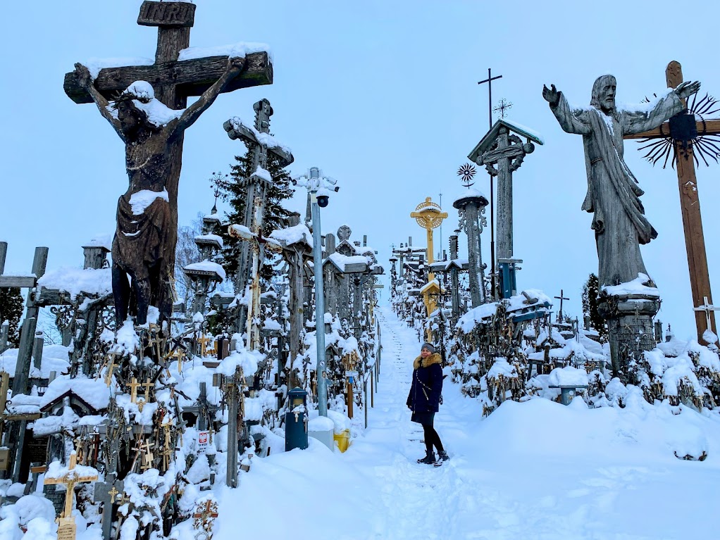 RoadTrip #40: Lithuania in winter (Day 3/7: ft. The Hill of Crosses)